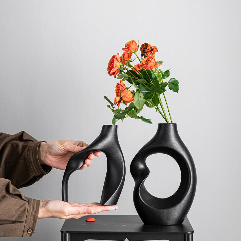 New Arrival Abstract Hollow Ceramic Contemporary Tabletop Vase Set