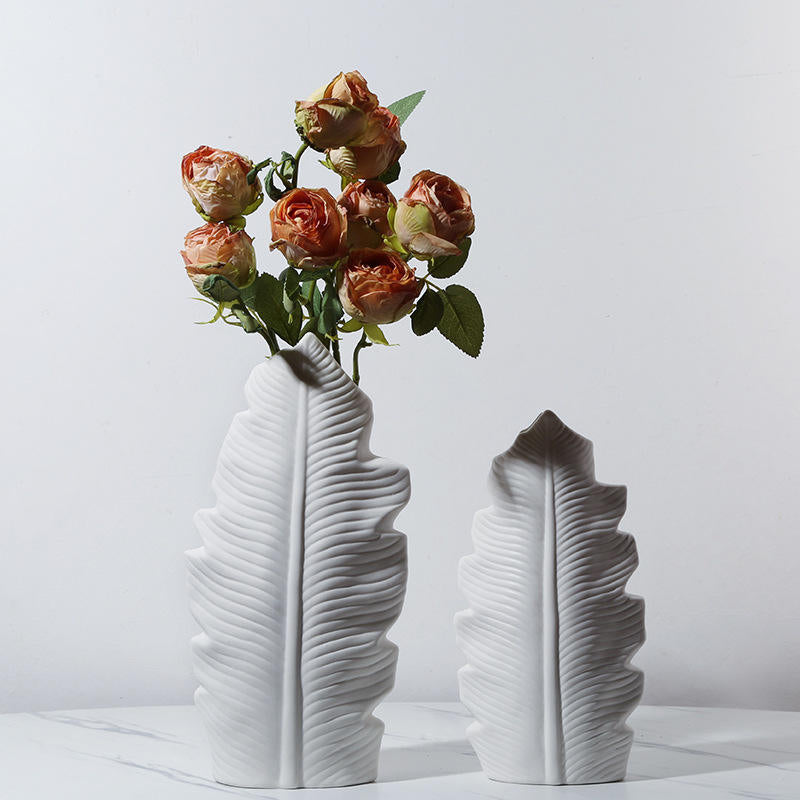 Set of 2 Pieces of Leaf Shaped Creative Design Ceramic Vase